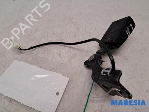 seat-buckle-peugeot-308-sw-ii-lc_-lj_-lr_-lx_-l4_-2014-2015-2016-2017-2018-2019-2020-2021-31442188 main image