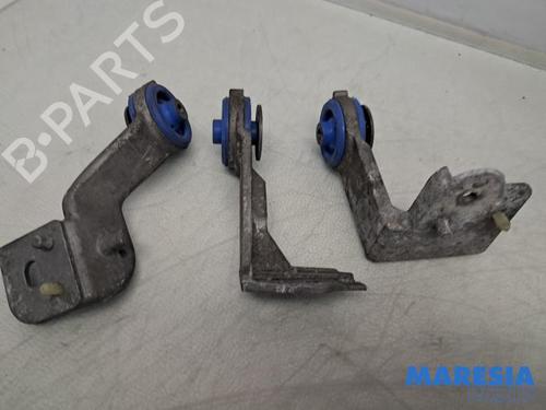 Outra PEUGEOT 308 II (LB_, LP_, LW_, LH_, L3_) 1.6 THP 125 (125 hp) 31672850