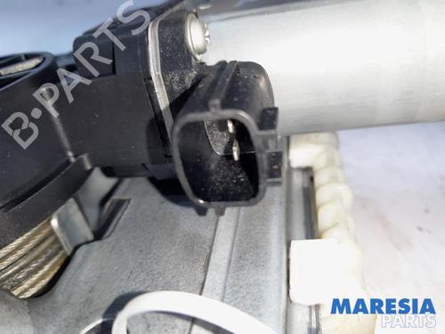 Front right window mechanism OPEL VIVARO B Van (X82) 1.6 CDTI (05) | BP31442014C23