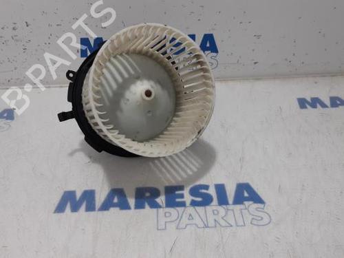 Used Heater blower motor FIAT 500 (312_) 1.2 (312AXA1A) (69 hp) 31456398