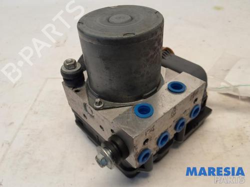 Used ABS pump PEUGEOT 3008 I MPV (0U_) 1.6 THP (156 hp) 31413461