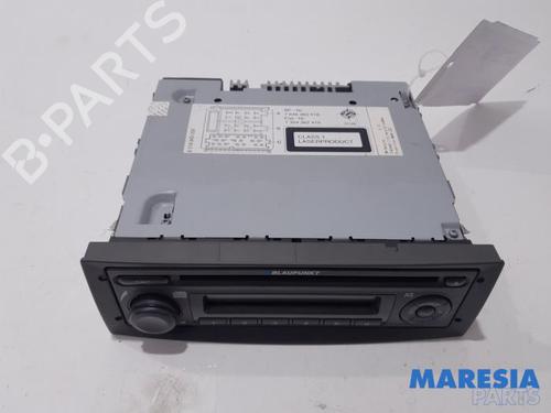 Used Radio FIAT PANDA (169_) 1.2 (169.AXB11, 169.AXB1A) (60 hp) 31408033