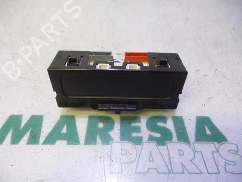 Used Electronic module RENAULT CLIO II (BB_, CB_) 1.4 16V (B/CB0P, BB13) (98 hp) 31400559