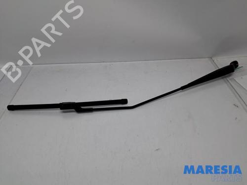 front-windshield-wiper-arm-peugeot-208-i-ca_-cc_-2012-2013-2014-2015-2016-2017-2018-2019-2020-2021-31405748 main image