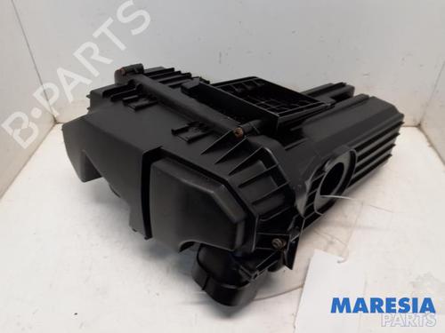 Used Air filter box CITROËN C5 III (RD_) 2.0 16V (RDRFJC, RDRFJF) (140 hp) 31530018