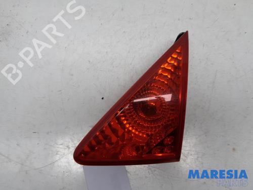 Used Right taillight PEUGEOT 3008 I MPV (0U_) 1.6 VTi (120 hp) 31444287