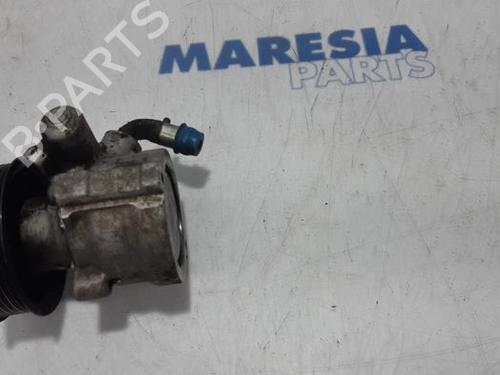 Pompe de direction assistée IVECO DAILY IV Van 29L14 C, 29L14 C/P, 29L14 V, 29L14 V/P (136 hp) 31384712