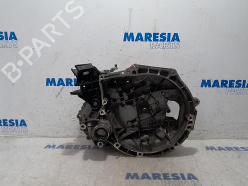 Used Manual Gearbox (For Parts) CITROËN C4 CACTUS 1.2 VTi 82 (82 hp) 31533576