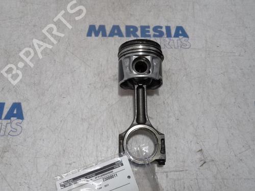 Used Other RENAULT TRAFIC III Van (FG_) 1.6 dCi 95 (FGMJ, FGMR) (95 hp) 31503011