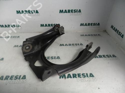 Used Right front suspension arm PEUGEOT 407 SW (6E_, 6D_) 1.8 (116 hp) 31451703