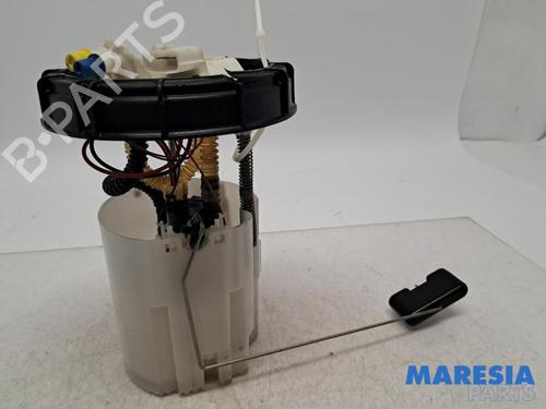 Used Fuel pump Fuel pump 31404393 31404393