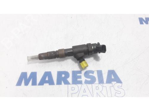 Used Injector PEUGEOT EXPERT Van (VF3A_, VF3U_, VF3X_) 1.6 HDi 90 8V (90 hp) 31453759