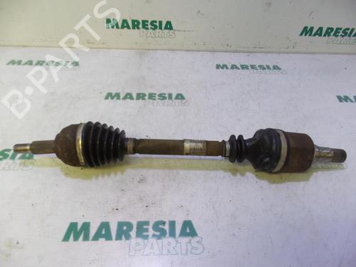 Used Left front driveshaft RENAULT GRAND SCÉNIC II (JM0/1_) 1.9 dCi (JM0G, JM12, JM1G, JM2C) (120 hp) 31493647