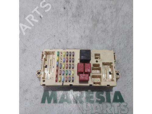 Used Fuse box FIAT DUCATO Van (250_) 100 Multijet 2,2 D (100 hp) 31399364