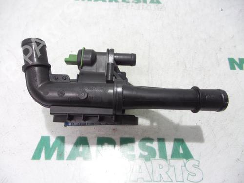 Used Thermostat housing PEUGEOT EXPERT Van (VF3A_, VF3U_, VF3X_) 1.6 HDi 90 16V (90 hp) 31439902
