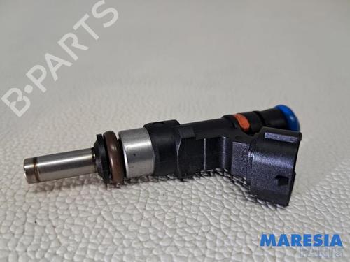 Used Injector RENAULT CLIO IV (BH_) 0.9 TCe 90 (BHNF, BHMA, BHMH, BHJK, BHJR) (90 hp) 31632057