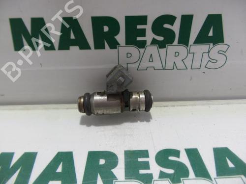 Used Injector Injector RENAULT ESPACE III (JE0_) 2.0 (139 hp) 31523651 31523651