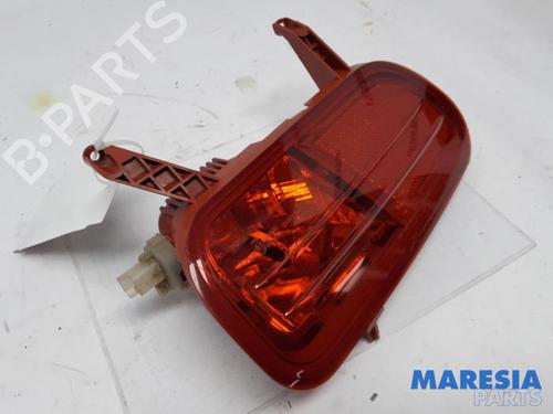 Used Rear fog light PEUGEOT 5008 (0U_, 0E_) 1.6 16V (120 hp) 31438833
