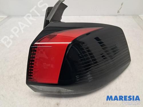 Used Right taillight PEUGEOT 5008 II (MC_, MJ_, MR_, M4_) 1.2 THP (MRHNYH, MRHNYW, MRHNSJ, MRHNSU, MRHNSM) (131 hp) 31464335