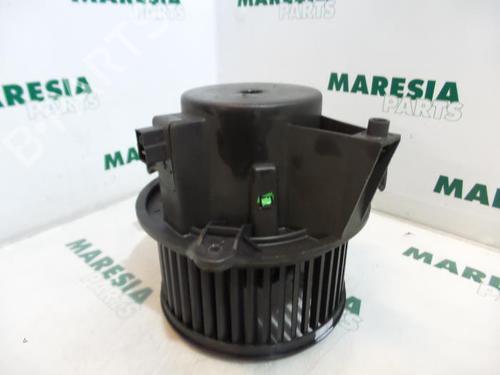 heater-blower-motor-fiat-punto-188_-1999-2000-2001-2002-2003-2004-2005-2006-2007-2008-2009-2010-2011-2012-31462057 main image