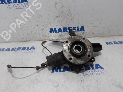 Used Right front steering knuckle PEUGEOT 3008 I MPV (0U_) 1.6 HDi (114 hp) 31394567