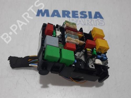 Used Fuse box PEUGEOT 208 I (CA_, CC_) 1.6 HDi / BlueHDi 75 (75 hp) 31479267