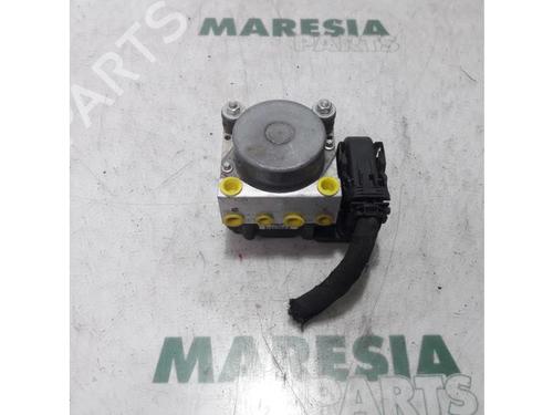 Used ABS pump FIAT PUNTO (199_) 0.9 (101 hp) 31449903