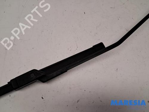 Front windshield wiper arm RENAULT TWINGO II (CN0_) 1.2 (CN0D) | BP31455936C143