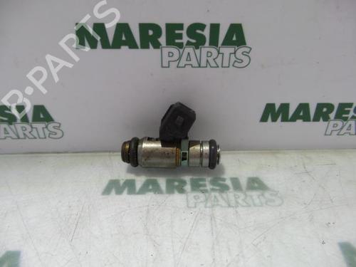 Used Injector FIAT SEICENTO / 600 (187_) 1.1 (187AXB, 187AXB1A, 187AXC1A02) (54 hp) 31503765