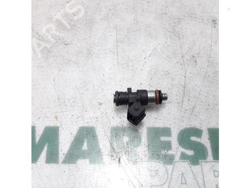 injector-renault-twingo-i-c06_-1993-1994-1995-1996-1997-1998-1999-2000-2001-2002-2003-2004-2005-2006-2007-2008-2009-2010-2011-2012-31394575 main image