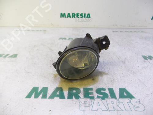 left-front-fog-light-renault-clio-iii-br01-cr01-2005-2006-2007-2008-2009-2010-2011-2012-2013-2014-31507876 main image