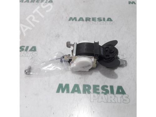 Used Rear center seatbelt PEUGEOT 5008 (0U_, 0E_) 1.6 HDi (112 hp) 31473187