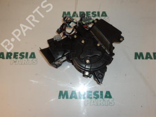Used Heater blower motor RENAULT VEL SATIS (BJ0_) 3.0 dCi (BJ0J, BJ0N) (177 hp) 31499268