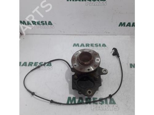 Højre hjullejehus spindel FIAT 500X (334_) 1.6 (334AXE1A) (110 hp) 31446472