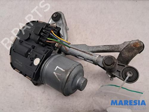 Front wiper motor PEUGEOT 5008 (0U_, 0E_) 1.6 HDi | BP31448261M29
