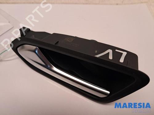 front-left-exterior-door-handle-renault-arkana-i-lcm_-ldn_-2019-31453953 main image