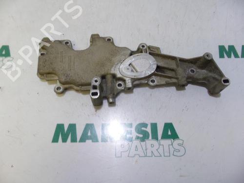 Used Valve cover RENAULT SCÉNIC I MPV (JA0/1_, FA0_) 1.4 16V (JA0D, JA1H, Ja0W, JA10) (95 hp) 31397099