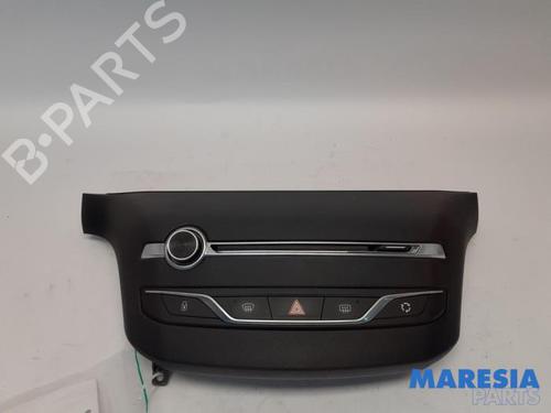 Used Switch Switch PEUGEOT 308 SW II (LC_, LJ_, LR_, LX_, L4_) 1.6 BlueHDi 120 (120 hp) 31417260 31417260