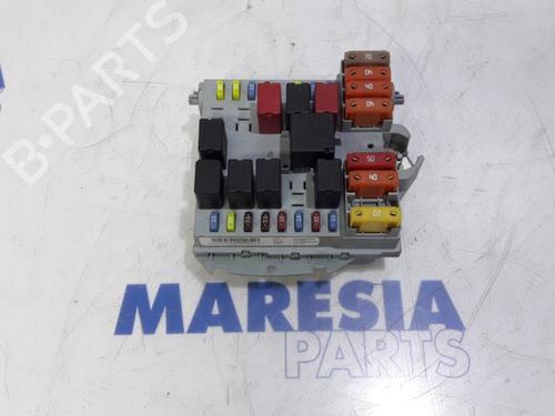 Used Fuse box ALFA ROMEO 159 Sportwagon (939_) 1.9 JTDM 16V (939BXC1B, 939BXC12) (150 hp) 31512449
