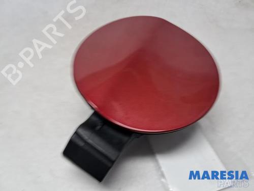 Fuel flap PEUGEOT 2008 I (CU_) 1.2 THP 110 / PureTech 110 | BP31502597C131