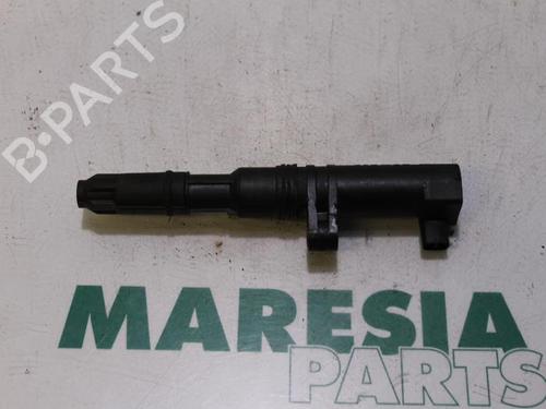 Used Ignition coil RENAULT SCÉNIC II (JM0/1_) 1.6 (JM0C, JM0J, JM1B) (113 hp) 31430797