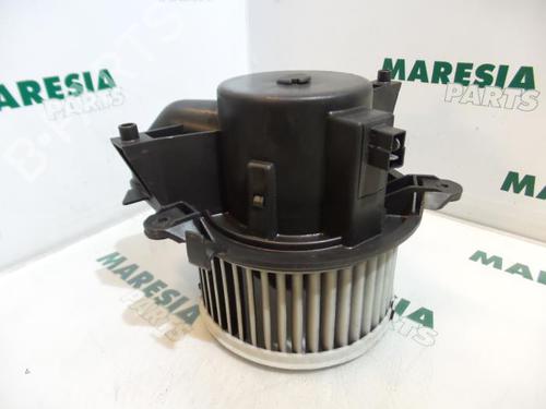 Used Heater blower motor FIAT PUNTO (188_) 1.2 60 (188.030, .050, .130, .150, .230, .250) (60 hp) 31525801