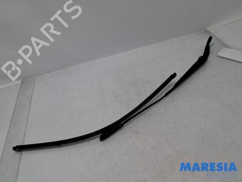 front-windshield-wiper-arm-renault-megane-iii-grandtour-kz01-2008-2009-2010-2011-2012-2013-2014-2015-2016-31502455 main image