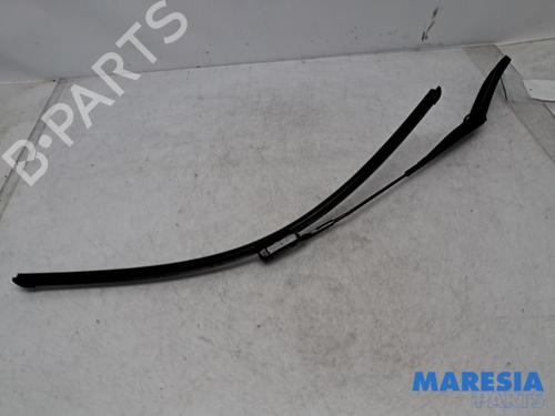Used Front windshield wiper arm Front windshield wiper arm ALFA ROMEO TONALE (965_) 1.5 Mild Hybrid (131 hp) 39932552 39932552