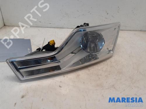 Used Right front fog light CITROËN C5 III (RD_) 2.0 16V (RDRFJC, RDRFJF) (140 hp) 31454805