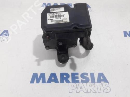 Used ABS pump LANCIA DELTA III (844_) 1.6 D Multijet (844.AXC11, 844.AXC1A) (120 hp) 31459145