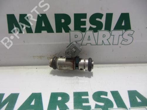 Used Injector RENAULT SCÉNIC I MPV (JA0/1_, FA0_) 2.0 16V RX4 (139 hp) 31414496