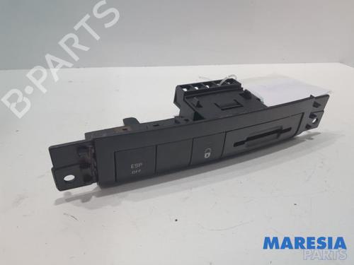 switch-peugeot-207-cc-wd_-2007-2008-2009-2010-2011-2012-2013-2014-2015-31425373 main image