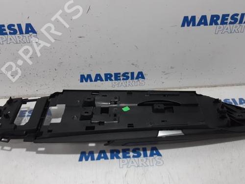 Middle console CITROËN DS5 2.0 HDi 165 | BP31396296I22 