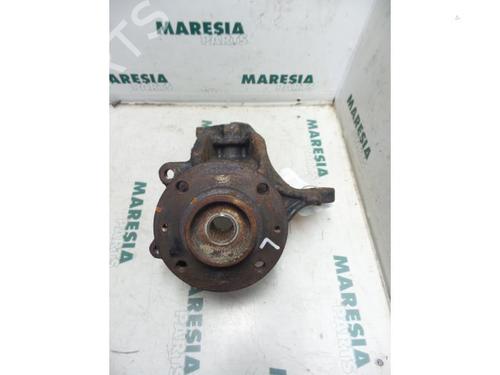 Used Left front steering knuckle PEUGEOT 207 (WA_, WC_) 1.4 16V (95 hp) 31472114
